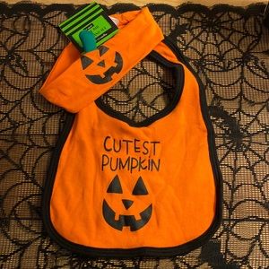 Halloween baby bib and headband set size 0 to 12 months